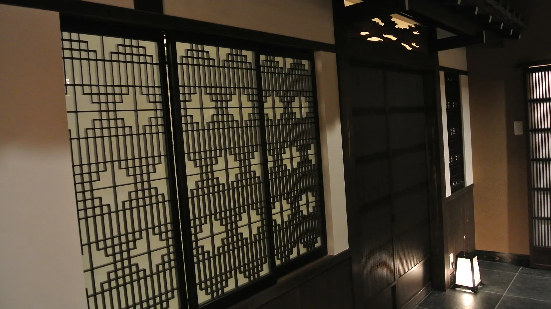 Yadoya Aoi Apartment Kyoto 0*,  Japan